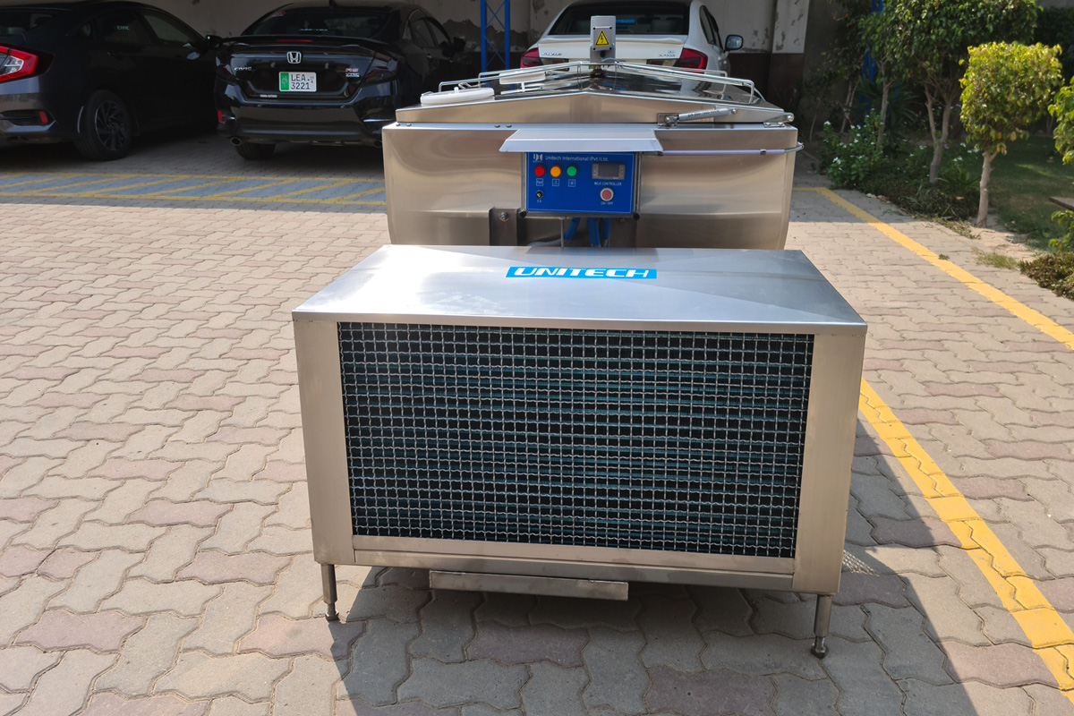 DX_Horizontal_Milk_Cooling_Tank03