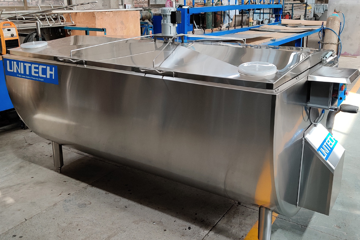 DX_Horizontal_Milk_Cooling_Tank04