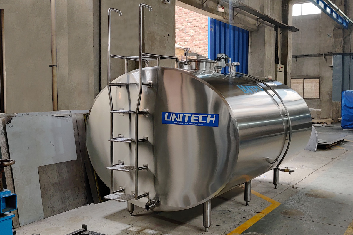 DX_Milk_Cooling_Tanks_Closed_Type05